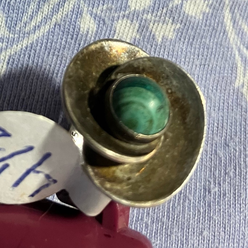 Vintage Israel, 925 Sterling Silver ring, size 4 1/2 with Malachite stone